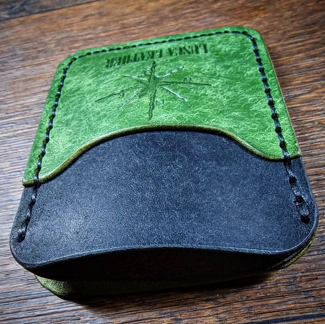 Selma - Vertical Card Wallet