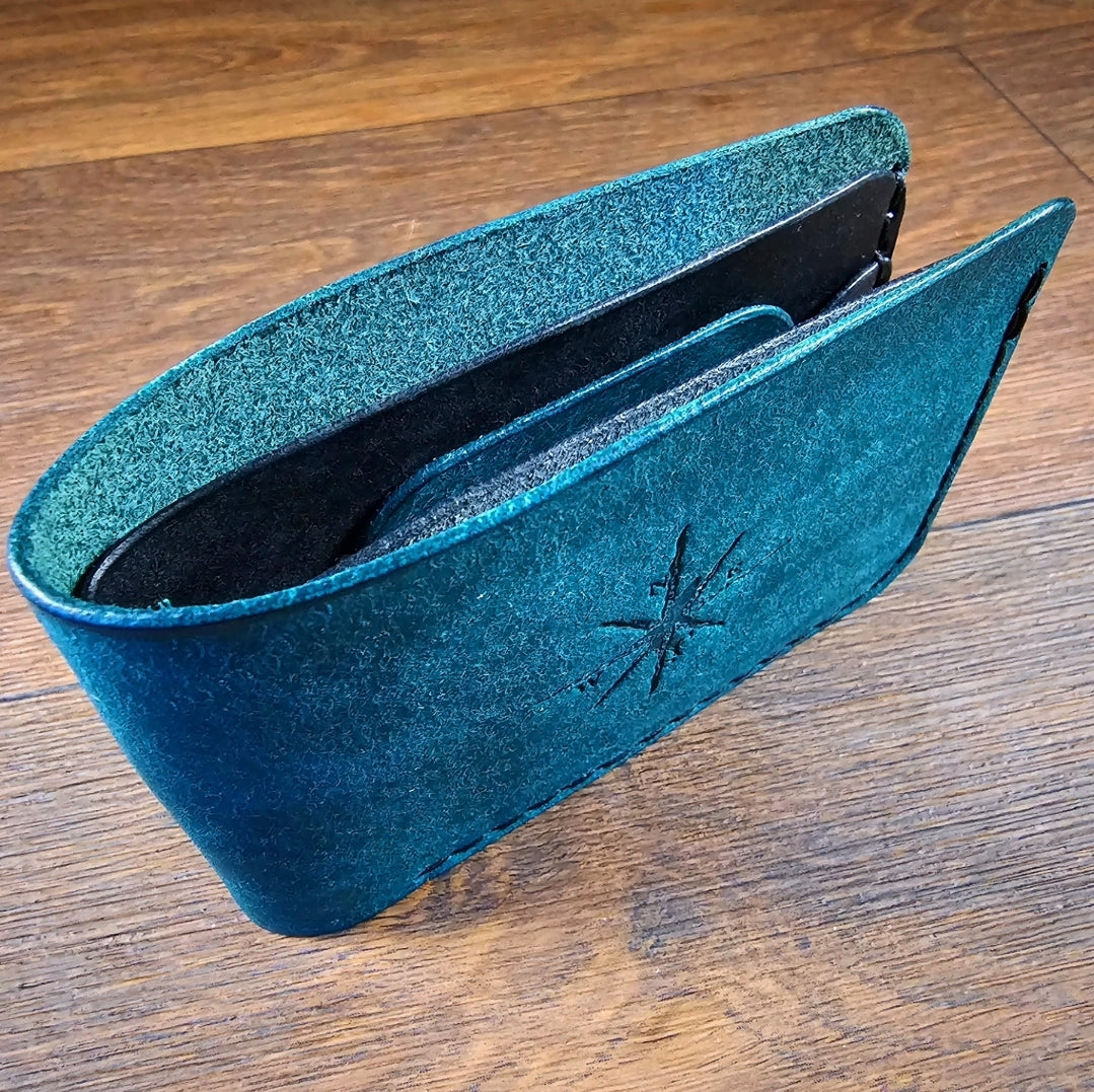 Taniwha - Bi-fold Wallet