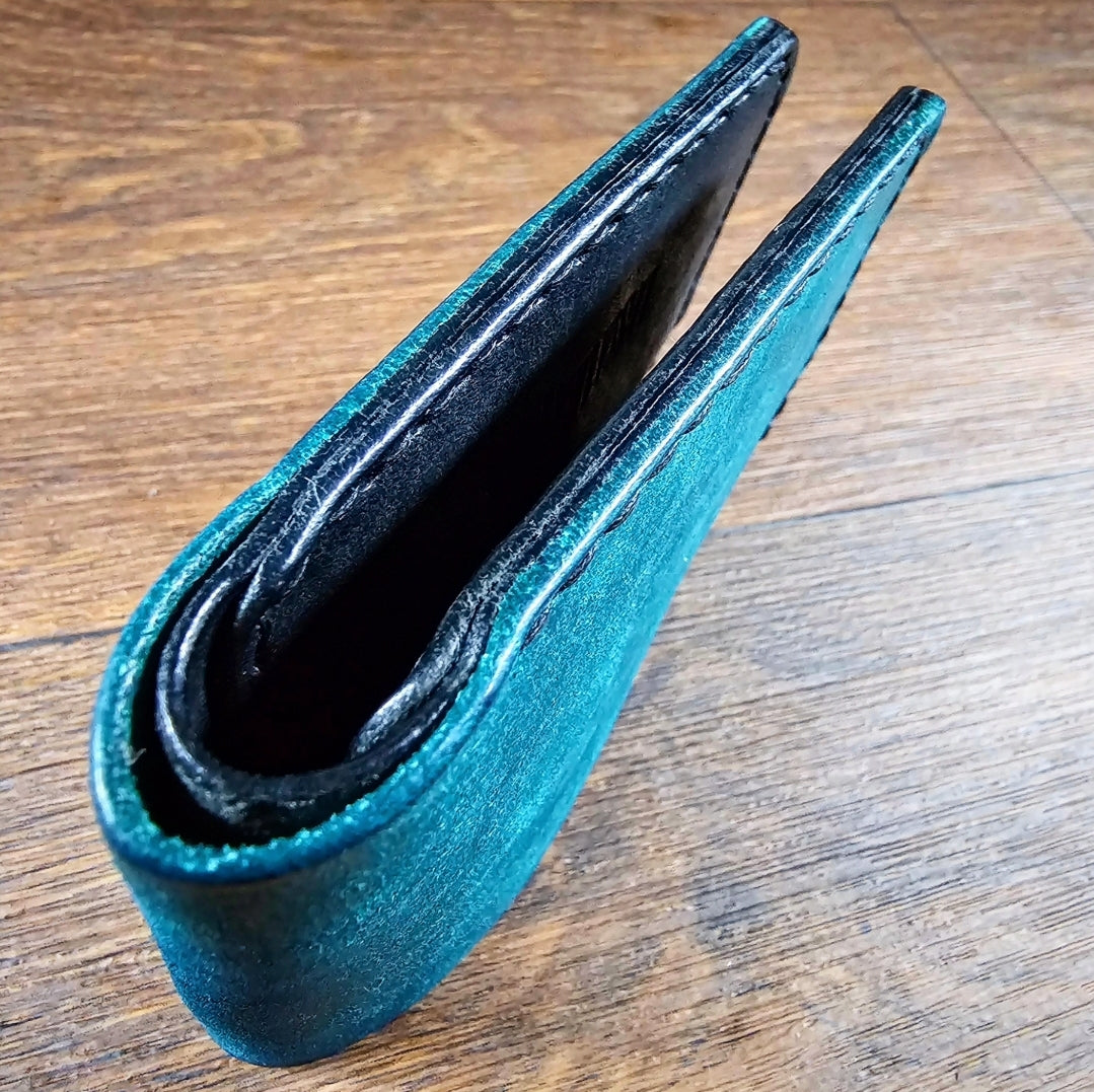 Taniwha - Bi-fold Wallet