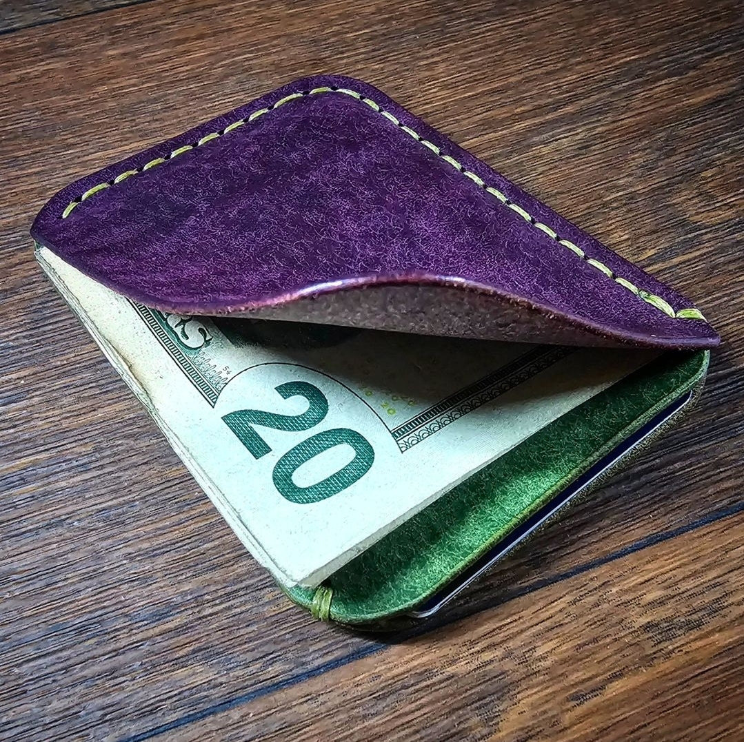 Selma - Vertical Card Wallet